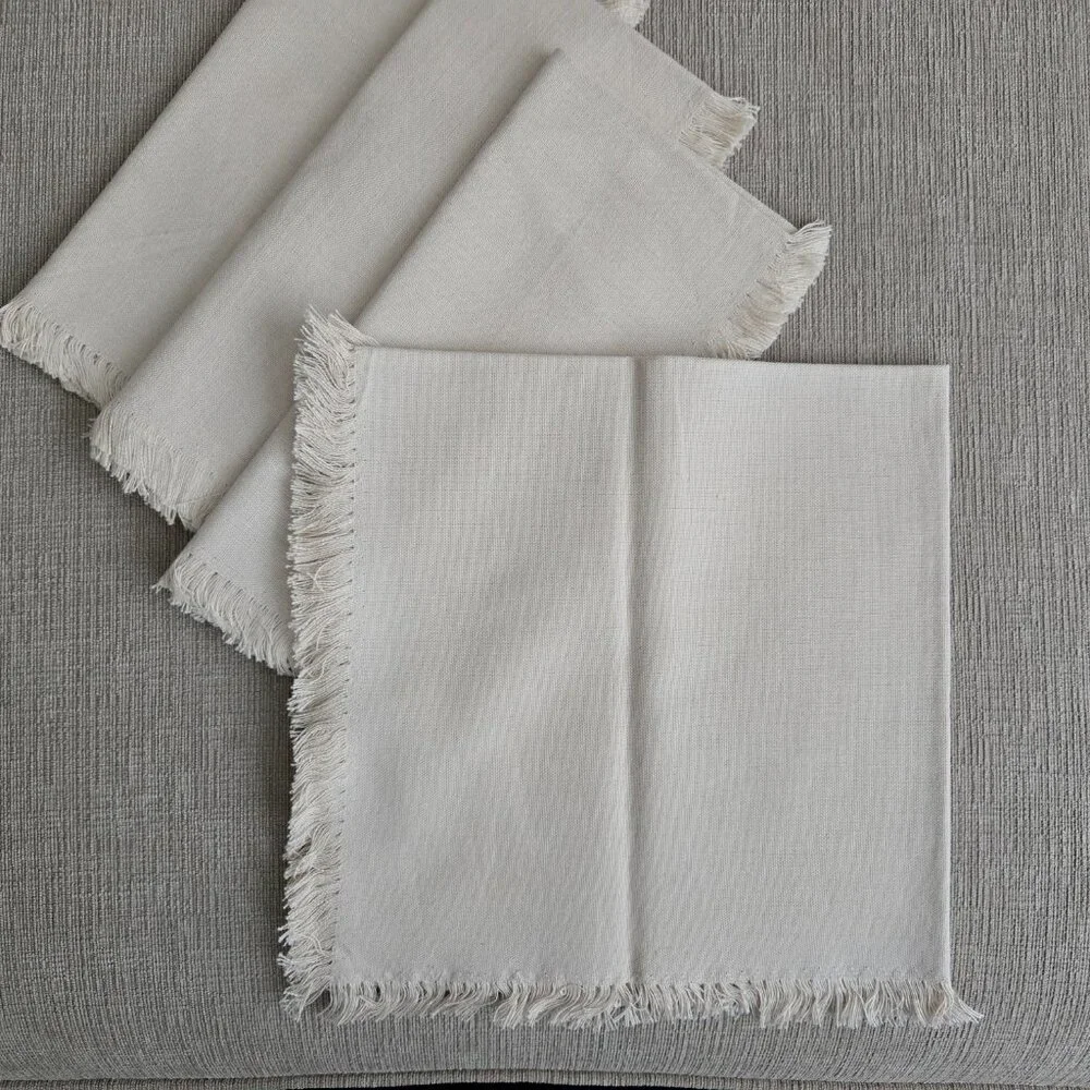 NEW Crate&Barrel Craft Birch Beige Organic Cotton Fringe Napkin, Set of 4